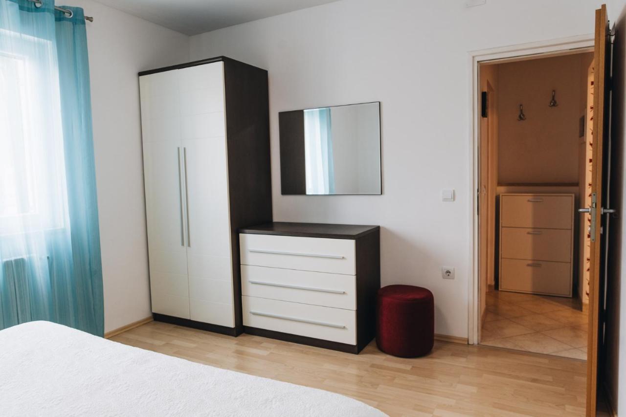 Stay In The Heart Of Porec - 50M To The Beach 외부 사진