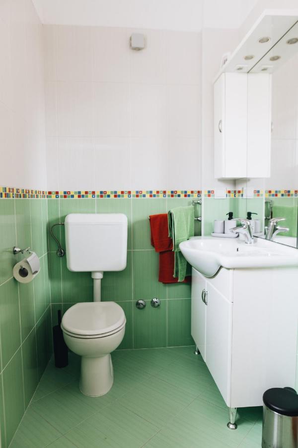 Stay In The Heart Of Porec - 50M To The Beach 외부 사진