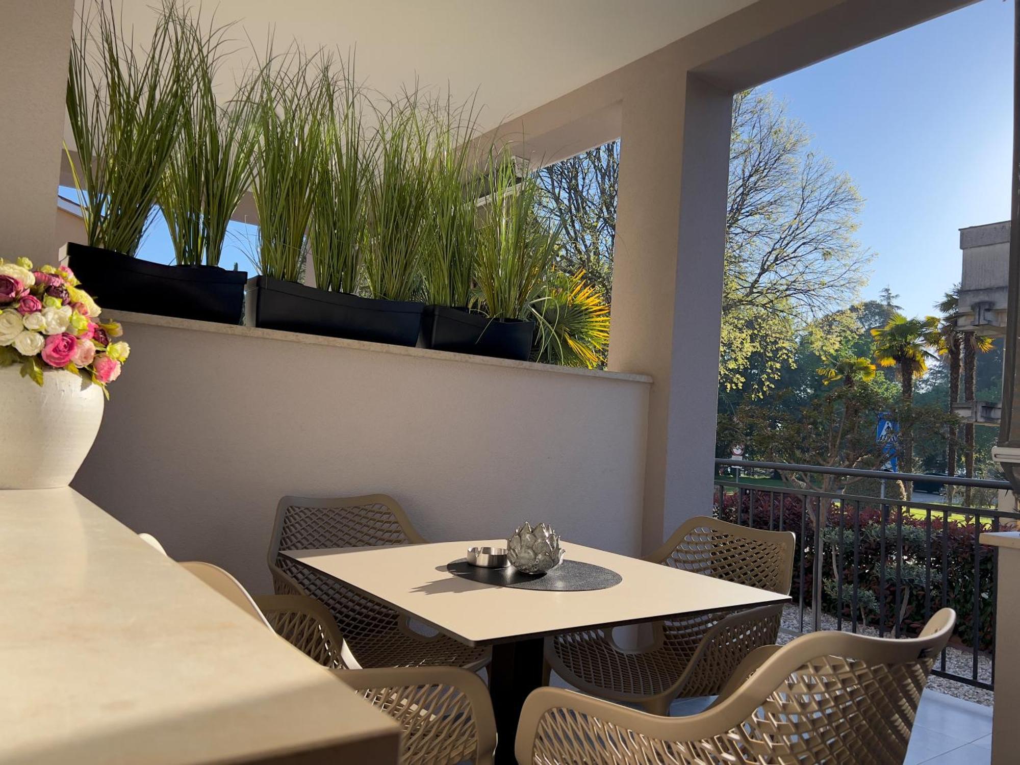 Stay In The Heart Of Porec - 50M To The Beach 외부 사진