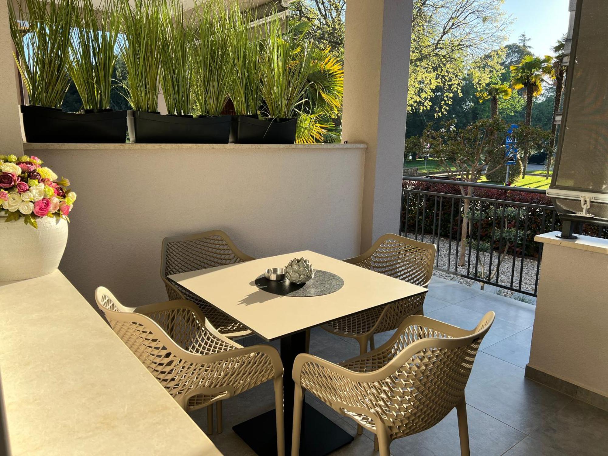 Stay In The Heart Of Porec - 50M To The Beach 외부 사진